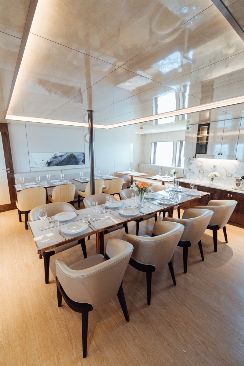 인도어 살롱 (식당)